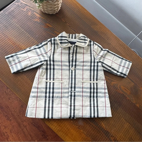 Burberry Other - Vest jacket 3/6 months lightly fleeced Burberry beige